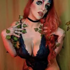 Mistress Ruby🫦 photo on Jungo Live