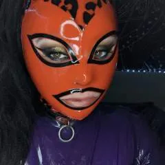 Caryn photo on Jungo Live