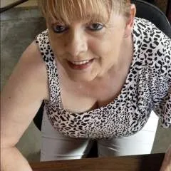 Joycemichael photo on Jungo Live