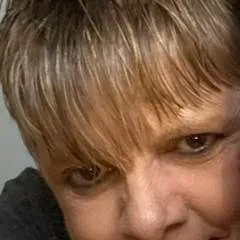 Joycemichael photo on Jungo Live