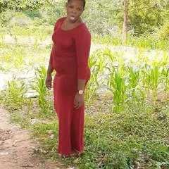 Yvonne photo on Jungo Live