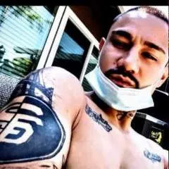 Young Man 4 Couple photo on Jungo Live