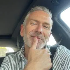 Charles........ photo on Jungo Live