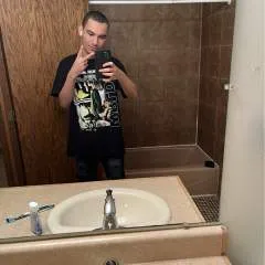 Elijah Harris photo on Jungo Live