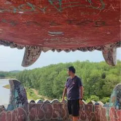 Bruce........ photo on Jungo Live