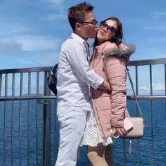 Louise photo on Jungo Live