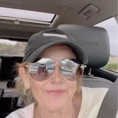 Shelly photo on Jungo Live