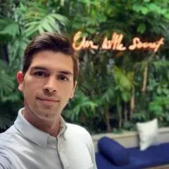 Hernandez photo on Jungo Live