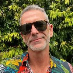 Maxwell photo on Jungo Live