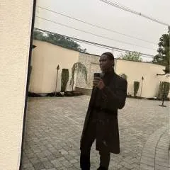 Jean........ photo on Jungo Live