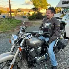 Half Bottom photo on Jungo Live