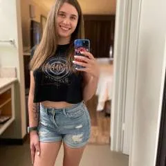 Kourtneyray photo on Jungo Live