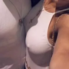 The Bunnies photo on Jungo Live