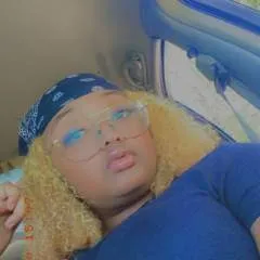 Blu Cinnamon photo on Jungo Live