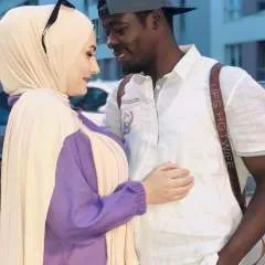 U. Putri Sara Hotwife photo on Jungo Live