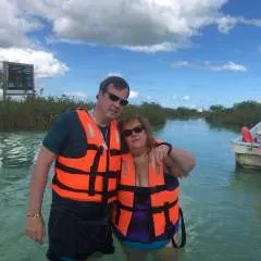 Snowbirds42 photo on Jungo Live