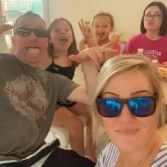 Kelly K photo on Jungo Live