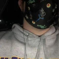 Hotguy32 photo on Jungo Live