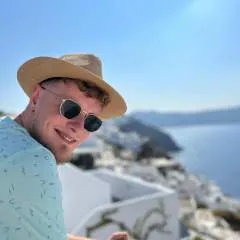 C&m photo on Jungo Live