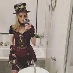 Justine photo on Jungo Live