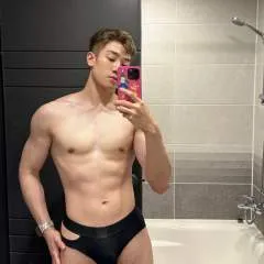 Yujen photo on Jungo Live