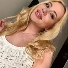 Jennifer photo on Jungo Live