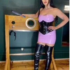 Mistress Glamorous photo on Jungo Live