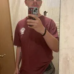 Sissy Sub Slut I Am Just Going To Be Real With Y’all I Am A Dom Looking For A Sub Everyone Is Welcome Hmu If U Think U Got Wha photo on Jungo Live