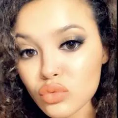 Sara photo on Jungo Live