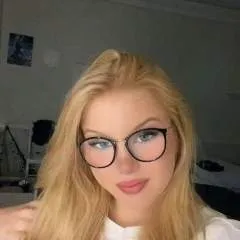 Bella photo on Jungo Live