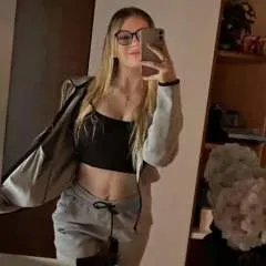 Bella photo on Jungo Live