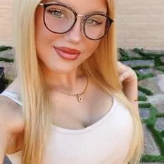 Bella photo on Jungo Live