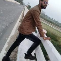 Lucky Dhiman photo on Jungo Live