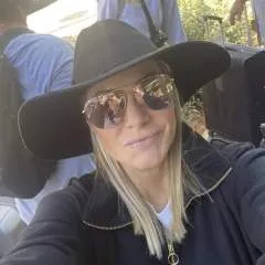 Karajane photo on Jungo Live