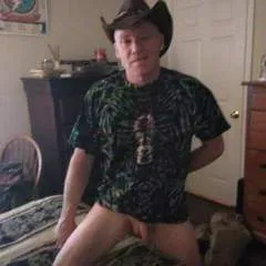 Uncledaddy.... photo on Jungo Live