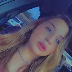 Goddess Ashley photo on Jungo Live