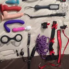 Kattyfemdom photo on Jungo Live