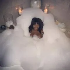 Ebony Mona photo on Jungo Live