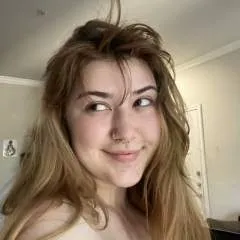 Sharon Will photo on Jungo Live