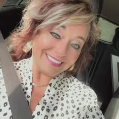 Greta Plays photo on Jungo Live