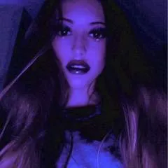 Find-goddesschloe photo on Jungo Live