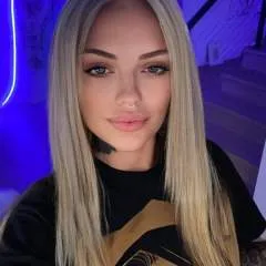 Goddesskim27 photo on Jungo Live