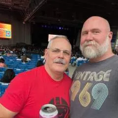 Dwayne photo on Jungo Live