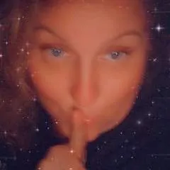 Lucie photo on Jungo Live