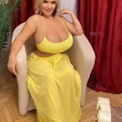 Dominatrixnancy........ photo on Jungo Live