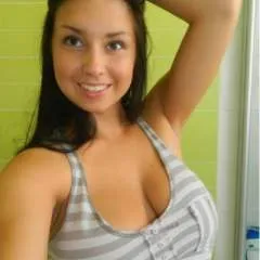 Tessa photo on Jungo Live