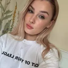 Debby photo on Jungo Live