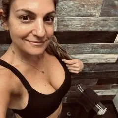 Shes Crafty ........ photo on Jungo Live