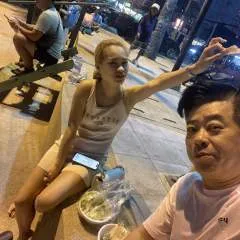 Vic&earn photo on Jungo Live