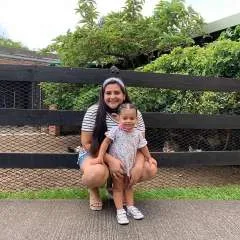 Momma Helping photo on Jungo Live